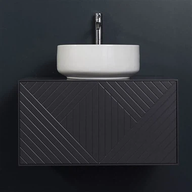 خزانة حمام حديثة مخددة باللون الأسود